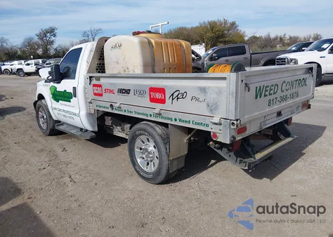 2015 Ford F-250 Xl z USA, uszkodzony, nr VIN 1FDBF2A68FEC83695